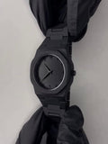 Black Minimalist Analog Wrist Aura Watch With Stainless Steel