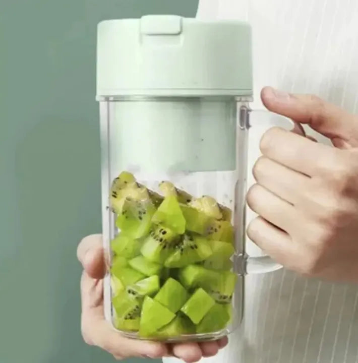 Professional Mini Juicer – Portable Blender &amp; Smoothie Maker with Built-In Straw